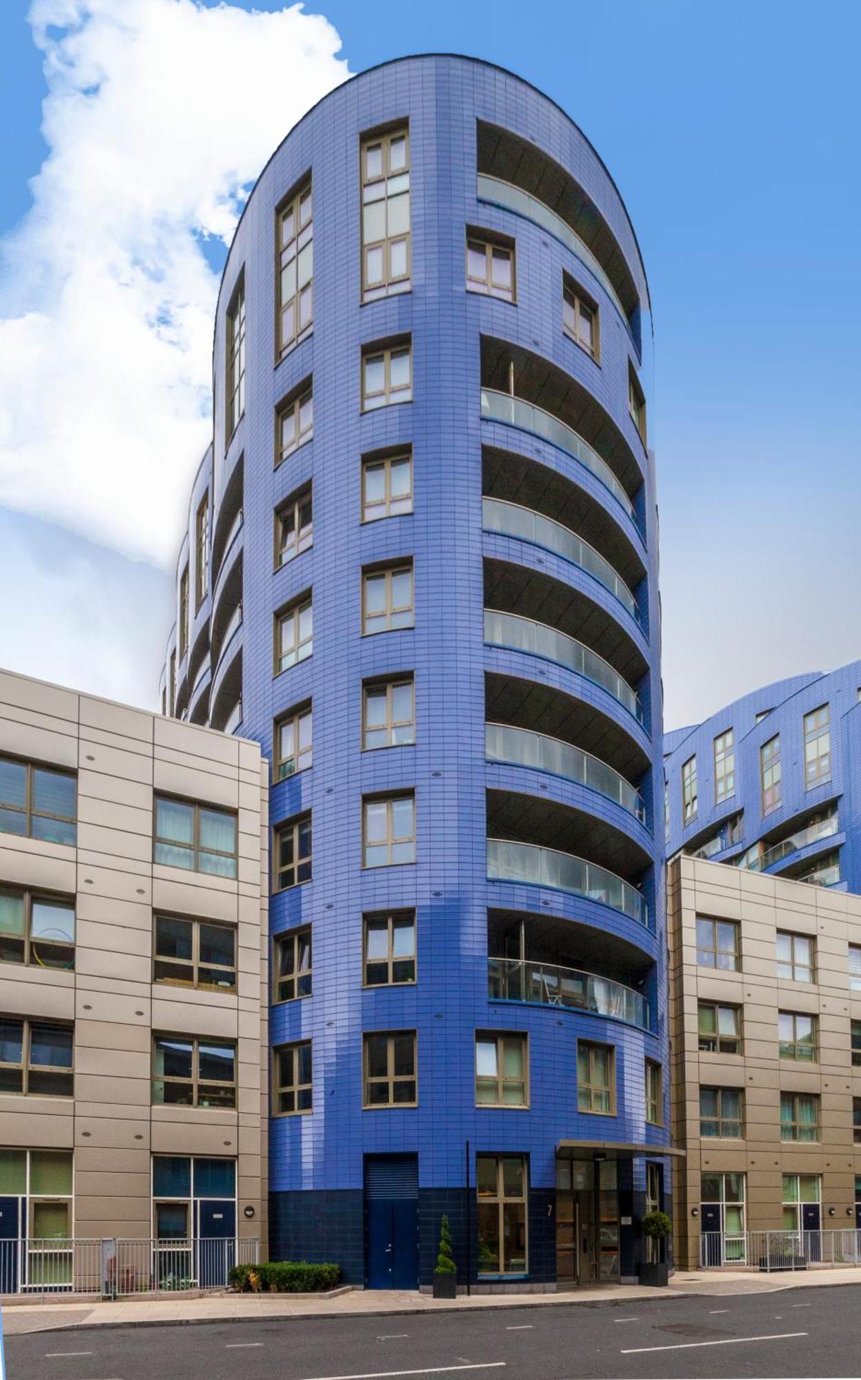 Chic Sun-filled 1 Bdr With Private Terrace Appartamento Londra